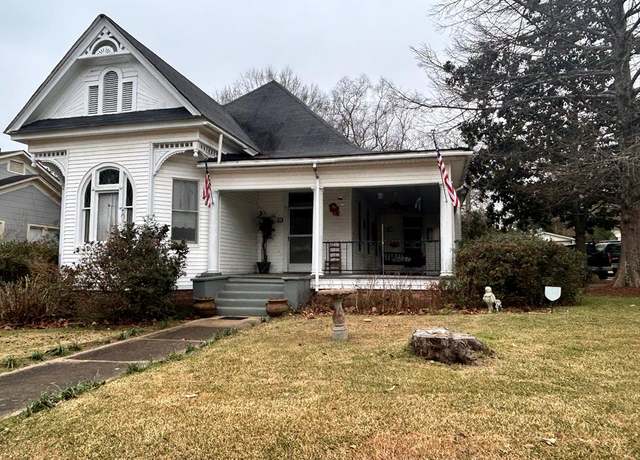 Property at 623 Louisiana Ave, Mccomb, MS 39648, 3 beds, 2 baths