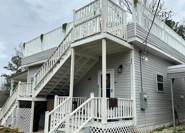 Property at 2009 Summit Holmesville Rd, Mccomb, MS 39648, 2 beds, 1 bath