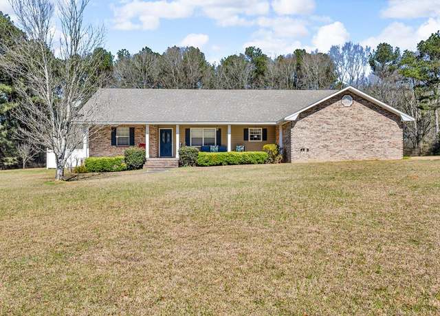 Property at 1019 Pinebrook Dr, Summit, MS 39666, 3 beds, 2 baths