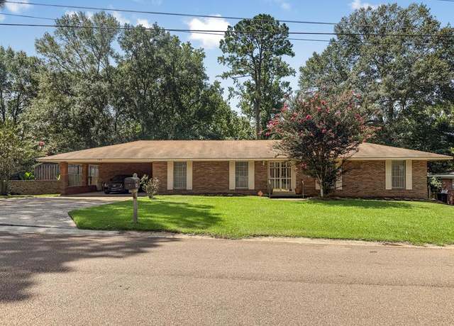 Property at 1409 Vermont Ave, Mccomb, MS 39648, 2 beds, 2 baths