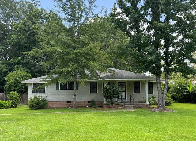 Property at 1608 N Jackson, Brookhaven, MS 39601, 2 beds, 1 bath