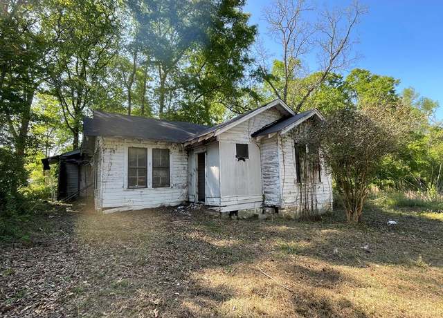 Property at 1536 CC Bryant Dr, Mccomb, MS 39648, 3 beds, 1 bath