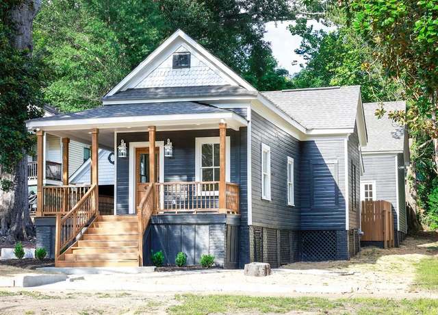 Property at 425 S Broadway St, Mccomb, MS 39648, 4 beds, 3 baths