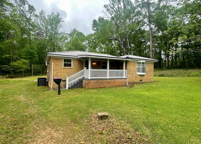 Property at 843 N Clark Ave, Magnolia, MS 39652, 3 beds, 1.5 baths