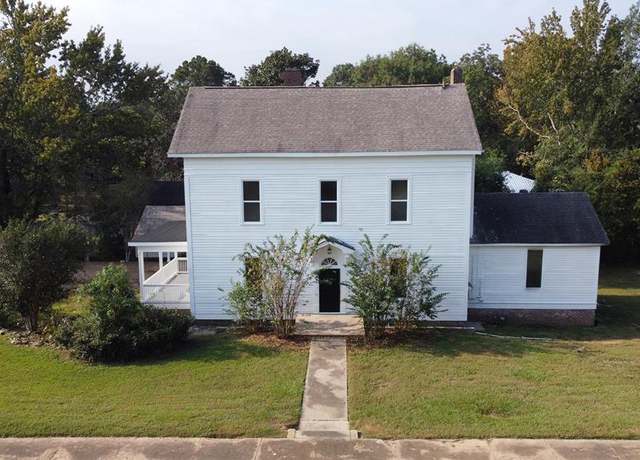 Property at 601 Pennsylvania Ave, Mccomb, MS 39648, 4 beds, 2 baths