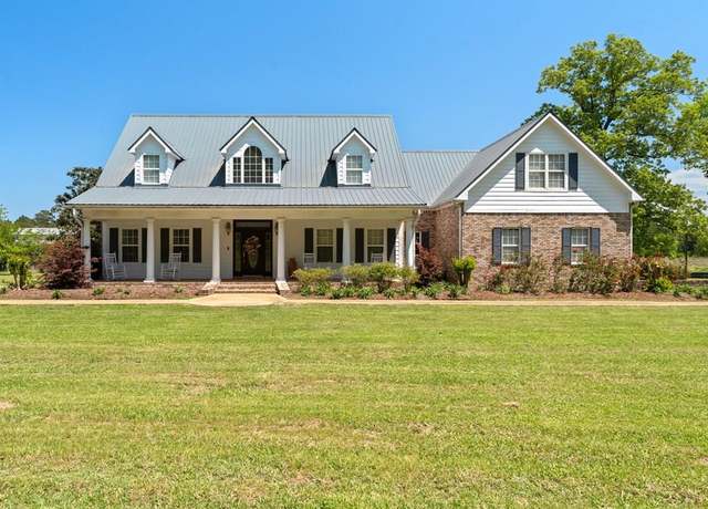 Property at 2471 East Lincoln Rd SE, Brookhaven, MS 39601, 4 beds, 2.5 baths