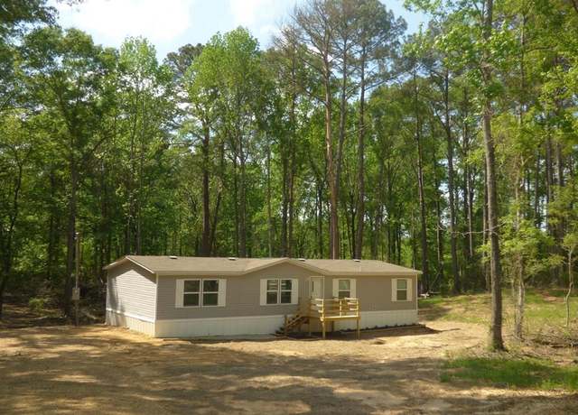 Property at 1033 Spike Lane Rd, Summit, MS 39666, 4 beds, 2 baths