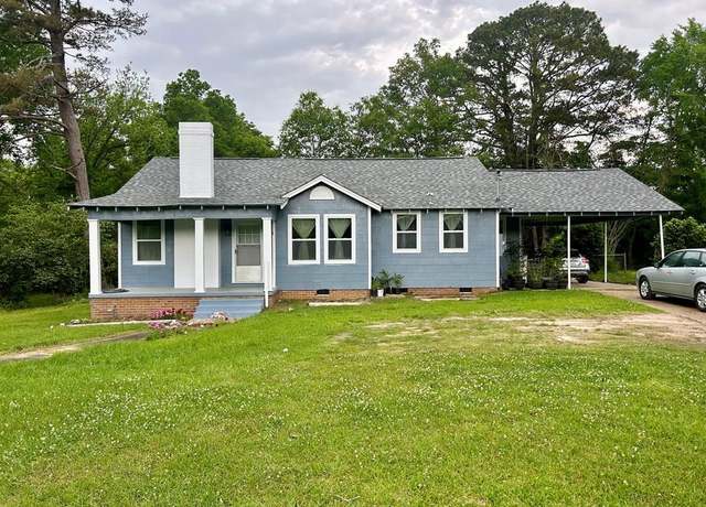 Property at 1500 Robb St, Summit, MS 39666, 4 beds, 3 baths