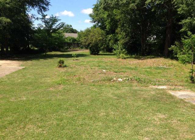 Property at 635 Delaware Ave, Mccomb, MS 39648