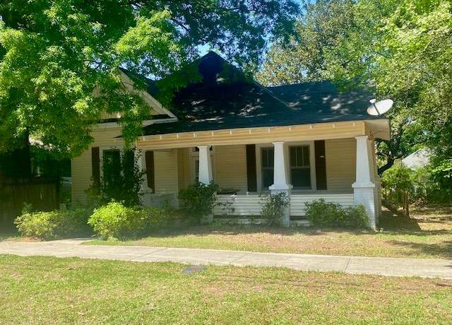 Property at 408 New York Ave W, Mccomb, MS 39648, 4 beds, 2 baths