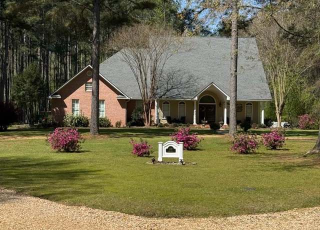 Property at 1078 Timberline, Summit, MS 39666, 5 beds, 3.5 baths