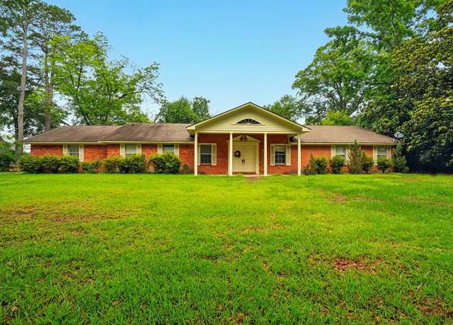 Property at 455 Melvin O Harris St, Magnolia, MS 39652, 4 beds, 2.5 baths