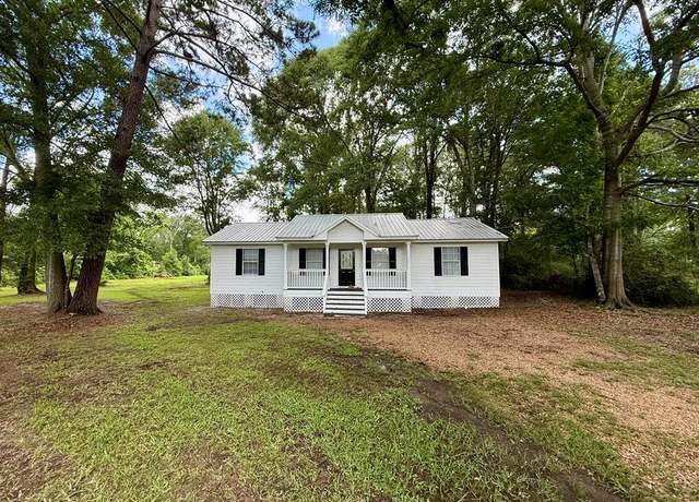 Property at 707 Avenue G, Mccomb, MS 39648, 4 beds, 2 baths
