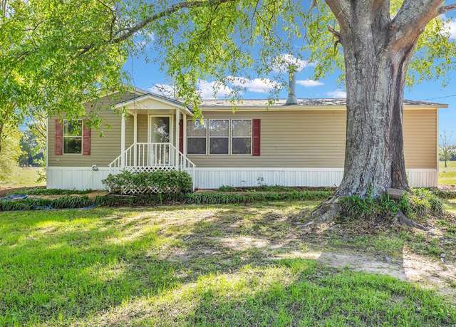 Property at 1036 Laura Ln, Summit, MS 39666, 3 beds, 2 baths