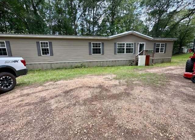 Property at 1032 Summer Oak Ln, Summit, MS 39666, 4 beds, 3 baths