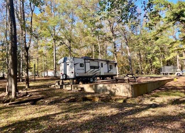 Property at 1011 Port Dr, Mccomb, MS 39648