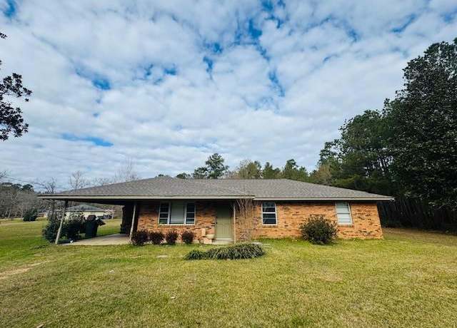 Property at 1069 Fortenberry Cir, Mccomb, MS 39648, 3 beds, 2 baths