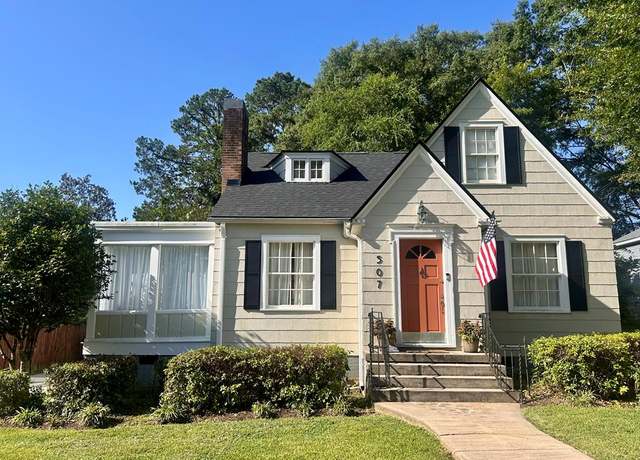 Property at 507 W Chickasaw St, Brookhaven, MS 39601, 3 beds, 2 baths
