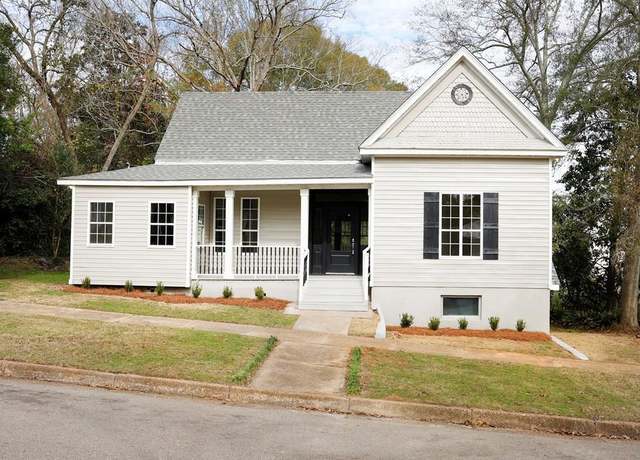 Property at 214 Thompson St, Mccomb, MS 39648, 4 beds, 3 baths