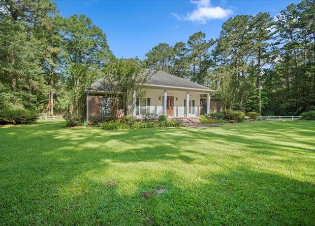 Property at 6109 Womack Rd, Summit, MS 39666, 4 beds, 2.5 baths