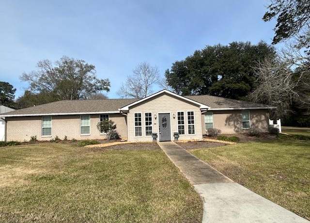 Property at 1113 Hwy.98 E, Mccomb, MS 39648, 4 beds, 3 baths