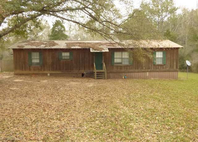 Property at 1024 Reggie Martin Dr, Mccomb, MS 39648, 3 beds, 2 baths