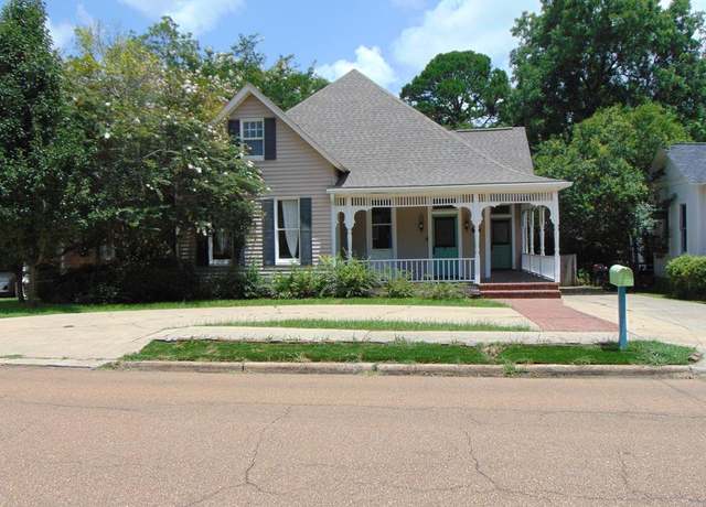 Property at 518 W Chickasaw St, Brookhaven, MS 39601