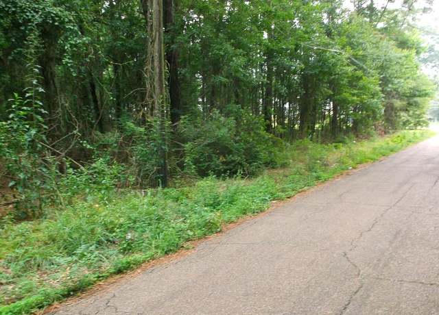 Property at 534 11th St, Mccomb, MS 39648