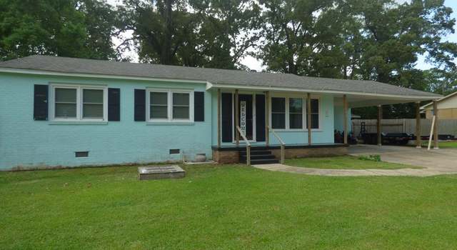 Photo of 215 Shelly Dr, Mccomb, MS 39648