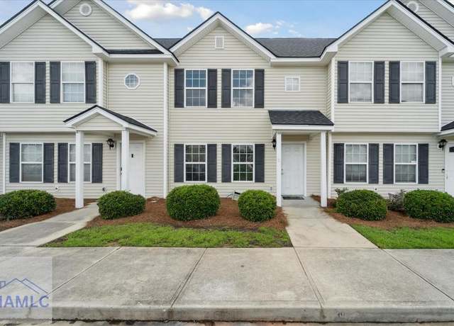 Property at 39 Bearing Cir, Port Wentworth, GA 31407, 2 beds, 2.5 baths