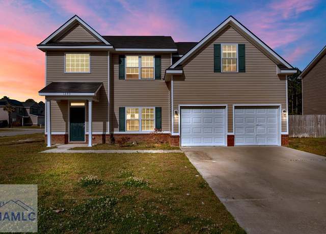 Property at 1295 Windrow Dr, Hinesville, GA 31313, 5 beds, 3 baths
