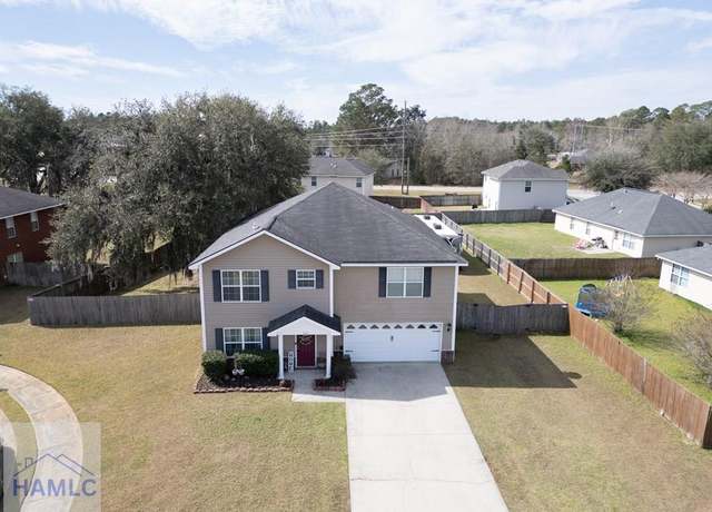 Property at 302 Largo Ct, Hinesville, GA 31313, 5 beds, 3.5 baths