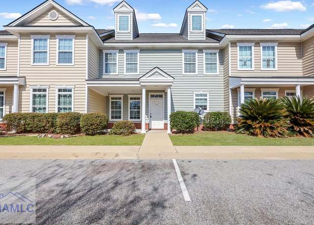 Property at 118 Governors Blvd, Hinesville, GA 31313, 3 beds, 2.5 baths