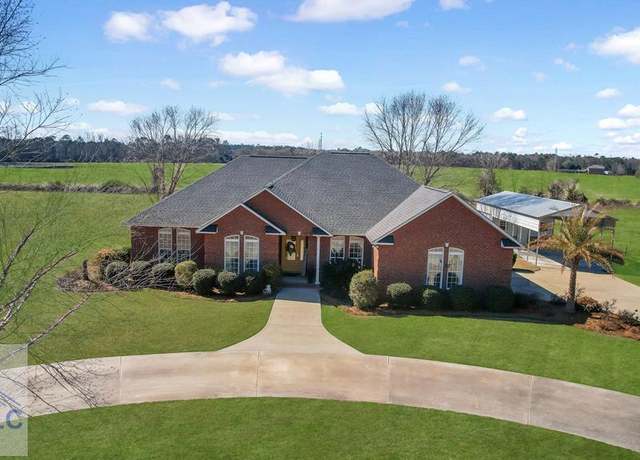 Property at 175 Wesley Deloach Rd, Glennville, GA 30427, 5 beds, 2.5 baths