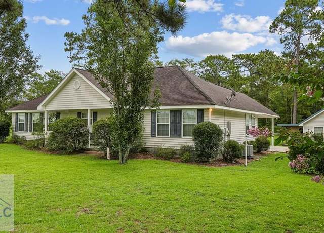 Property at 705 South 11th St, Jesup, GA 31545, 4 beds, 2.5 baths