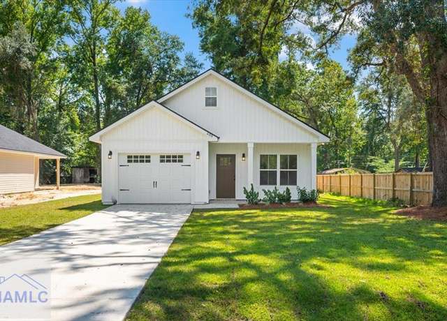 Property at 1820 Palm St, Jesup, GA 31545, 3 beds, 2 baths