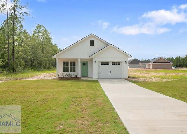 Property at 1820 Palm St, Jesup, GA 31546, 3 beds, 2 baths