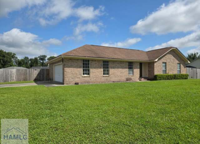 Property at 915 Malibu Dr, Hinesville, GA 31313, 3 beds, 2 baths