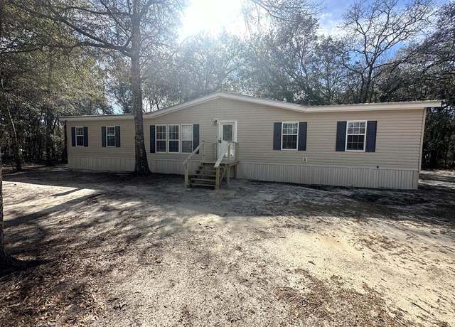 Property at 404 River Ridge Cir, Jesup, GA 31545, 3 beds, 2 baths