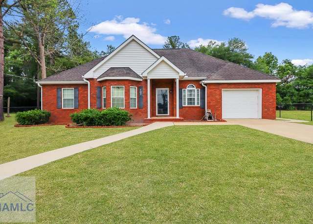 Property at 107 Gaffney St, Screven, GA 31560, 3 beds, 2 baths