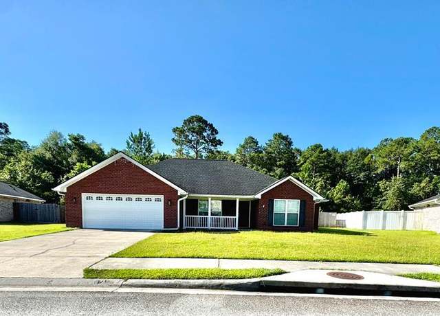 Property at 219 Augusta Way, Hinesville, GA 31313, 4 beds, 2 baths