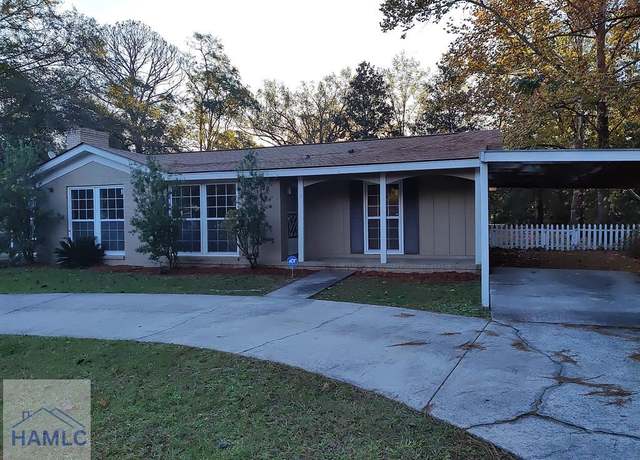 Property at 3 Dogwood St, Hinesville, GA 31313, 3 beds, 2 baths