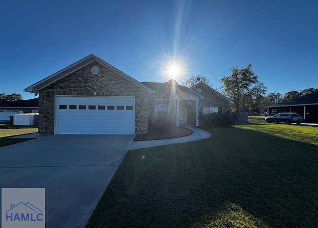 Property at 33 Bryan Way, Hinesville, GA 31313, 3 beds, 2 baths