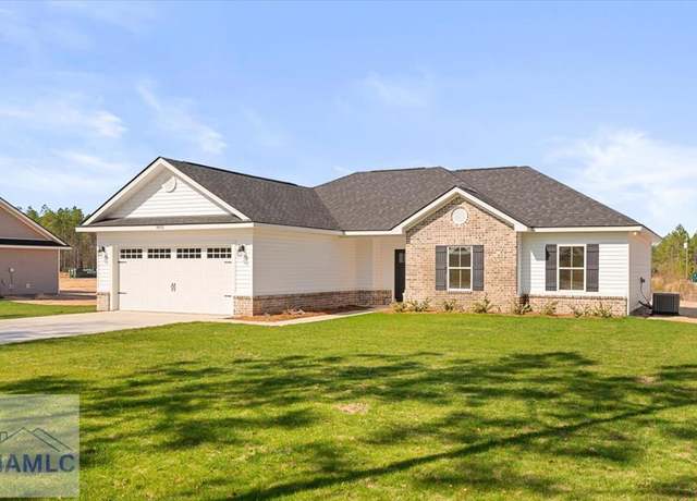 Property at 1812 Palm St, Jesup, GA 31545, 4 beds, 2 baths