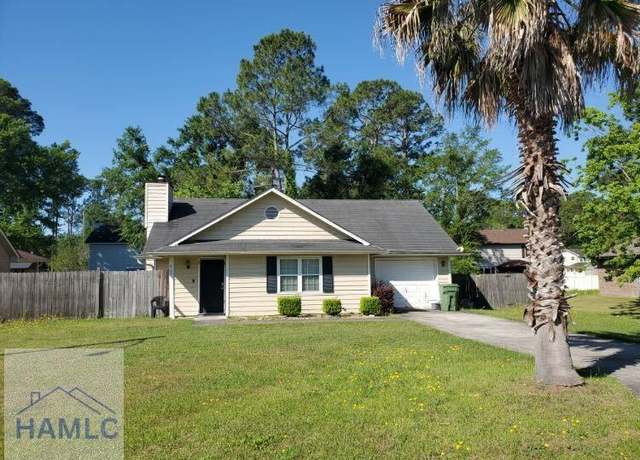 Property at 620 Trevor St, Hinesville, GA 31313, 3 beds, 2 baths