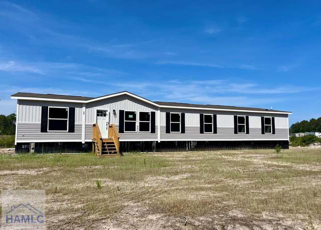 Property at 35 County Line Rd, Hinesville, GA 31313, 4 beds, 3 baths