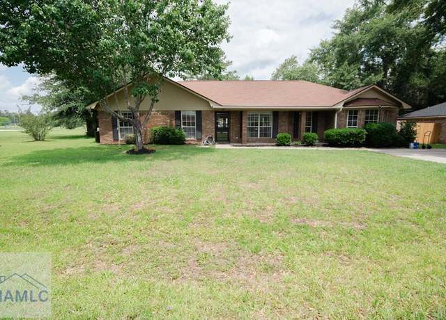 Property at 581 Joseph Martin Rd, Hinesville, GA 31313, 4 beds, 2 baths