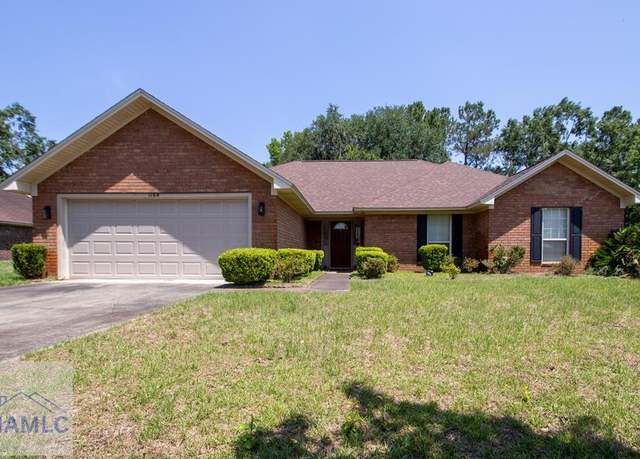 Property at 1164 Cumberland Dr, Hinesville, GA 31313, 3 beds, 2 baths