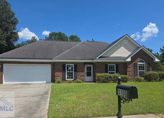 Property at 1109 Sara Ln, Hinesville, GA 31313, 3 beds, 2 baths