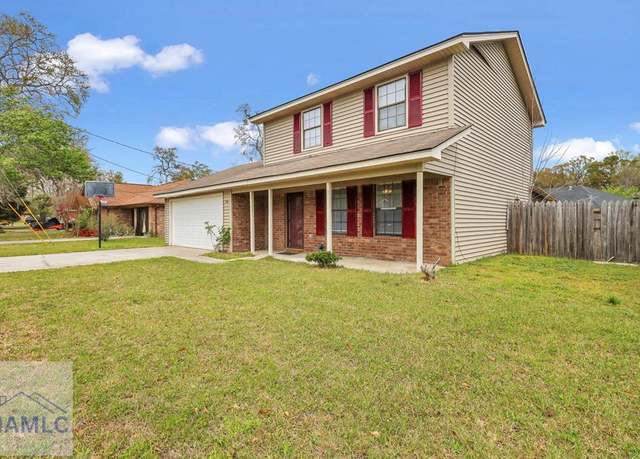 Property at 102 Thornbriar Dr, Hinesville, GA 31313, 3 beds, 2.5 baths